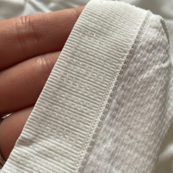 EUC athleta Momentum Seamless Tank in white - Picture 5 of 8